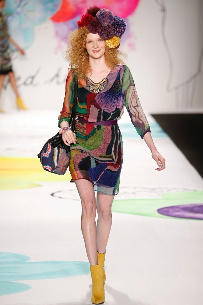 Bừng nở sắc hoa trong BST thu đông 2015 của Desigual - ảnh 11