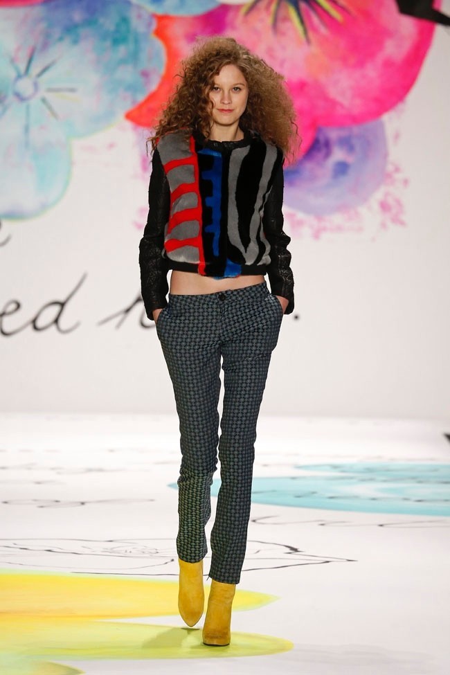Bừng nở sắc hoa trong BST thu đông 2015 của Desigual - ảnh 17