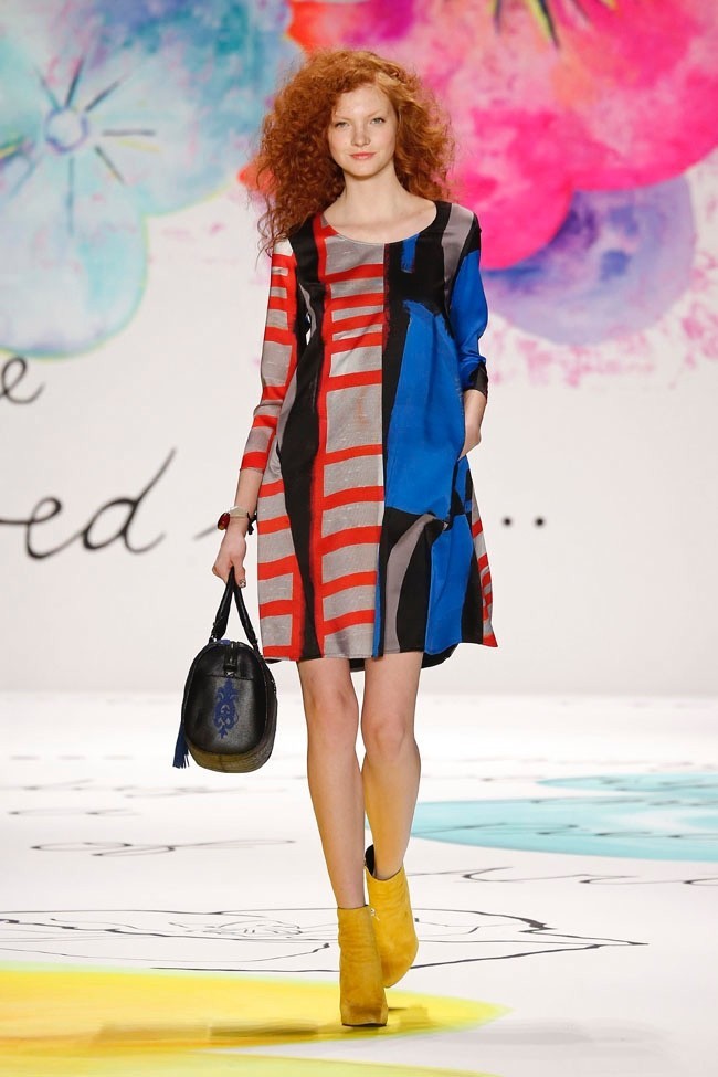 Bừng nở sắc hoa trong BST thu đông 2015 của Desigual - ảnh 18