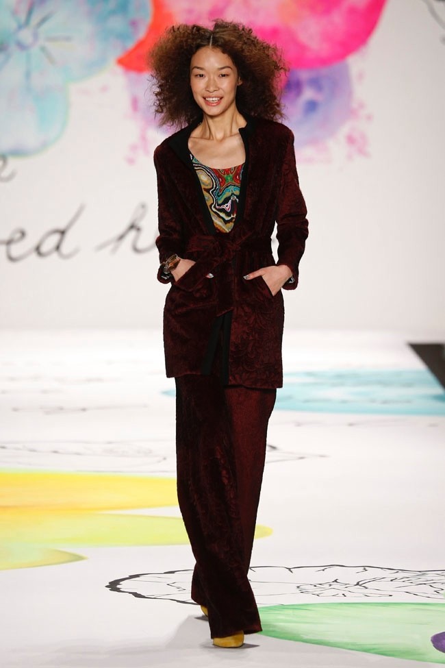 Bừng nở sắc hoa trong BST thu đông 2015 của Desigual - ảnh 21