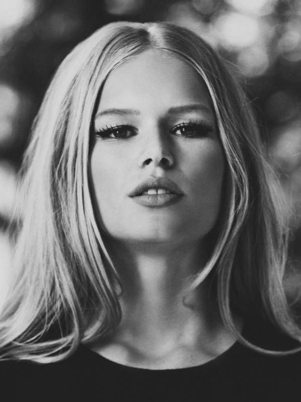 Mê đắm với phiên bản ‘Brigitte Bardot’ cực gợi cảm - ảnh 2