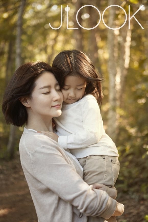 Nàng 'Dae Jang Geum’ khoe vẻ đẹp không tuổi - ảnh 8