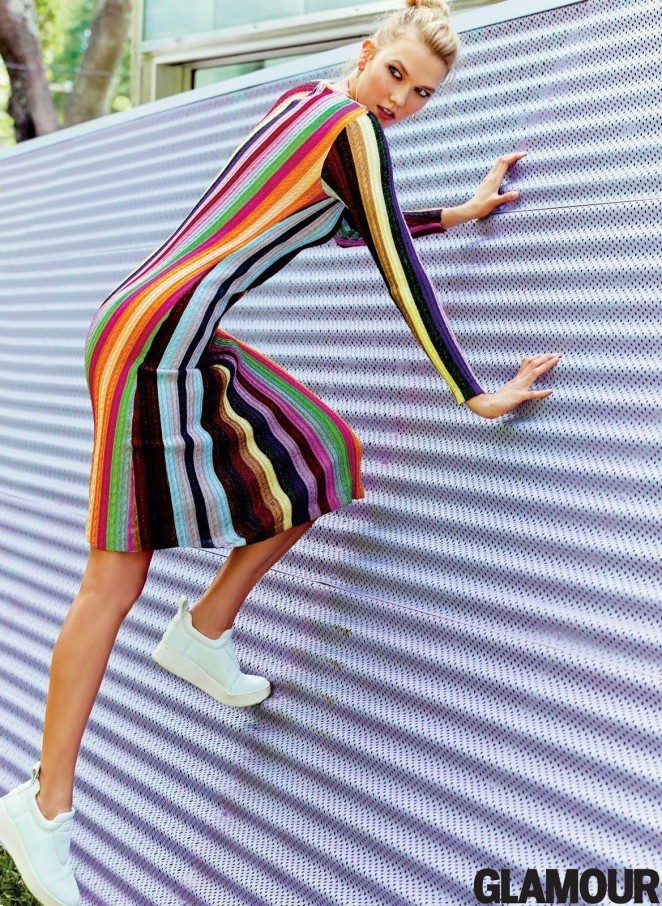 Karlie Kloss khoe chân dài miên man gợi cảm - ảnh 8
