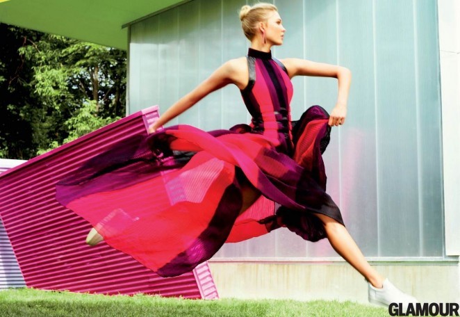 Karlie Kloss khoe chân dài miên man gợi cảm - ảnh 5