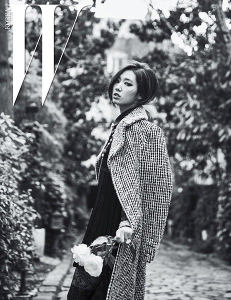 Park Shin Hye khác lạ với phong cách ma mị - ảnh 4