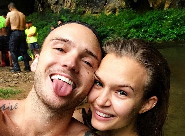 ‘Thiên thần’ Josephine Skriver và bạn trai khoe ảnh du ngoạn ở hang Sơn Đoòng - ảnh 3