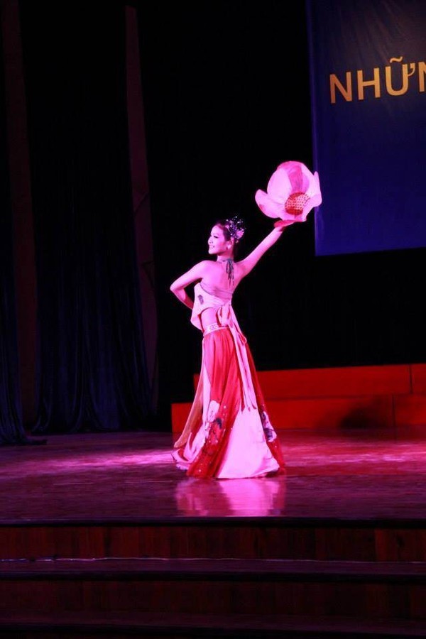 Nhan sắc vợ sắp cưới 18 tuổi của kiện tướng Dancesport Chí Anh - ảnh 12