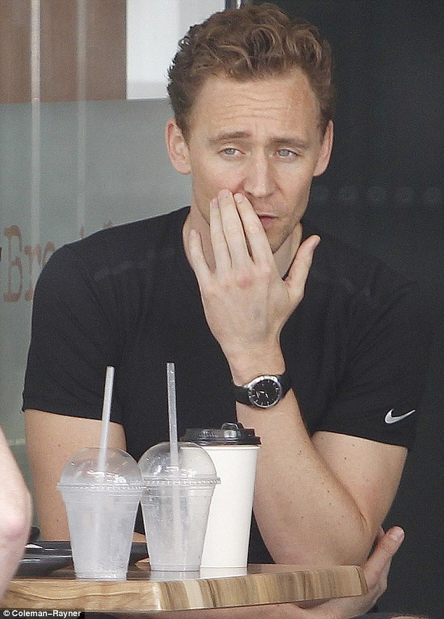 Taylor Swift - Tom Hiddleston - ảnh 4