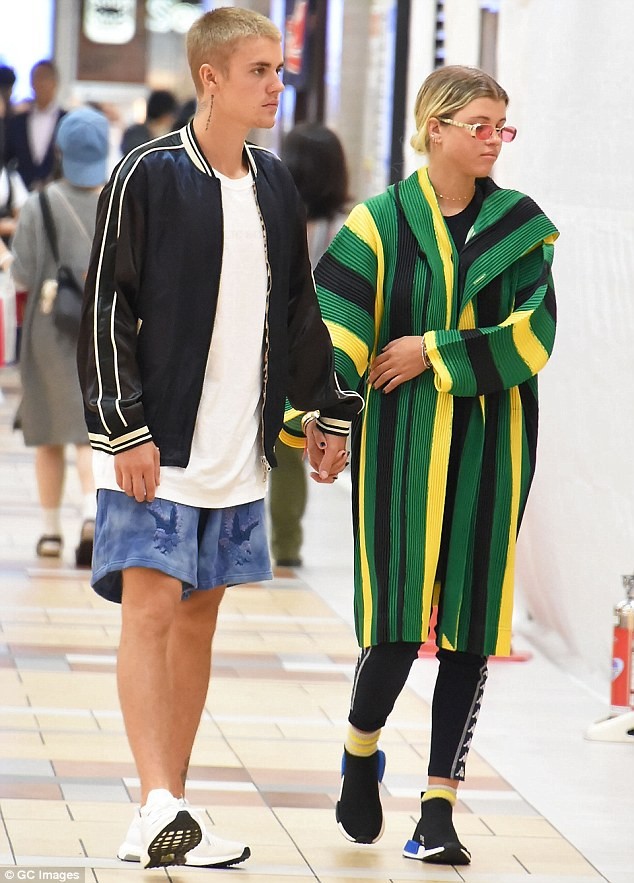 Justin Bieber, Sofia Richie - ảnh 2