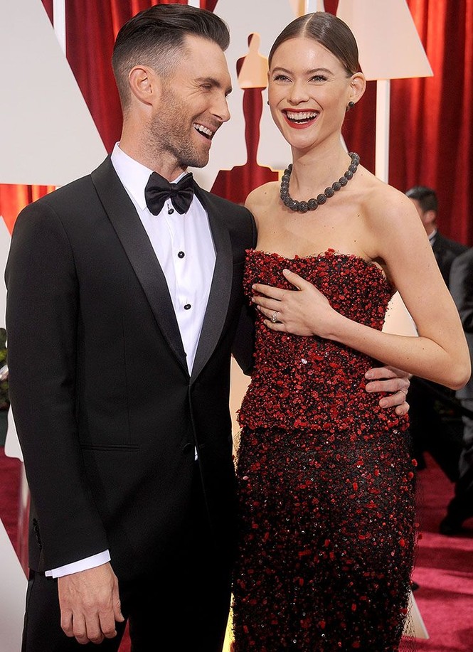 Victoria’s Secret, Behati Prinsloo, Adam Levine,Candice Swanepoel - ảnh 3