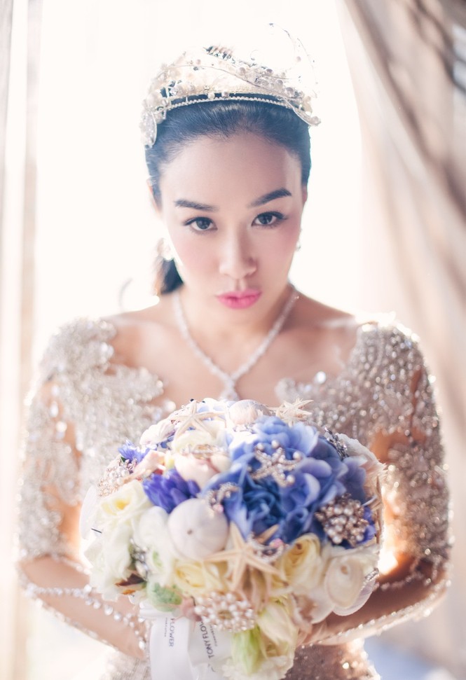 người mẫu,người đẹp,trình diễn,phong cách,cô dâu,chụp ảnh,gợi cảm,váy cưới, bộ phim,ca khúc,hát,ngôi sao,đóng vai,showbiz,sôi động,tài tử, Trương Luân Thạc, Mỹ nhân ngư, mỹ nhân gốc Việt, Chung Lệ Đề, Lâm Chí Dĩnh, Thiên long bát bộ - ảnh 6
