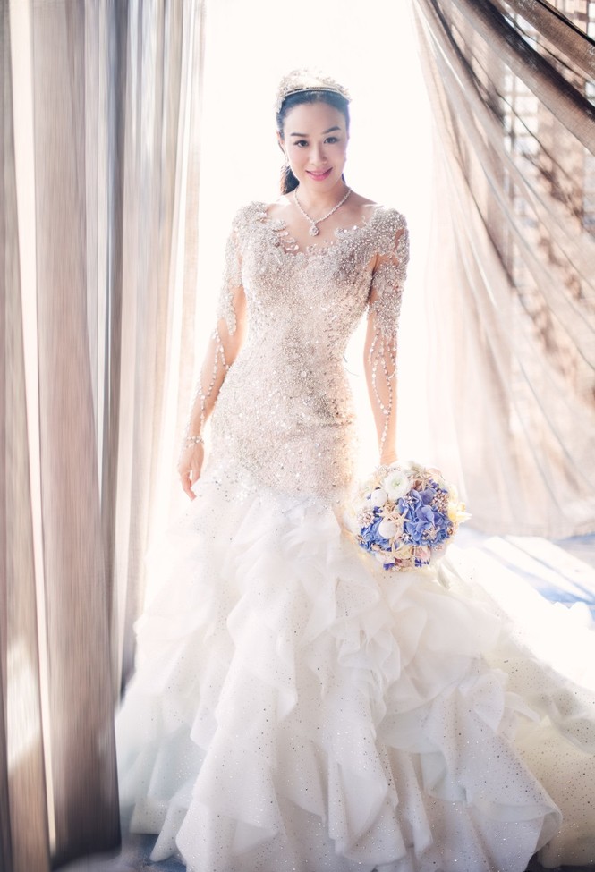 người mẫu,người đẹp,trình diễn,phong cách,cô dâu,chụp ảnh,gợi cảm,váy cưới, bộ phim,ca khúc,hát,ngôi sao,đóng vai,showbiz,sôi động,tài tử, Trương Luân Thạc, Mỹ nhân ngư, mỹ nhân gốc Việt, Chung Lệ Đề, Lâm Chí Dĩnh, Thiên long bát bộ - ảnh 9