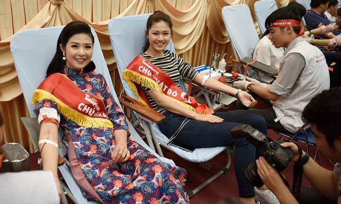 Chủ Nhật Đỏ 2017, Báo Tiền Phong - ảnh 30