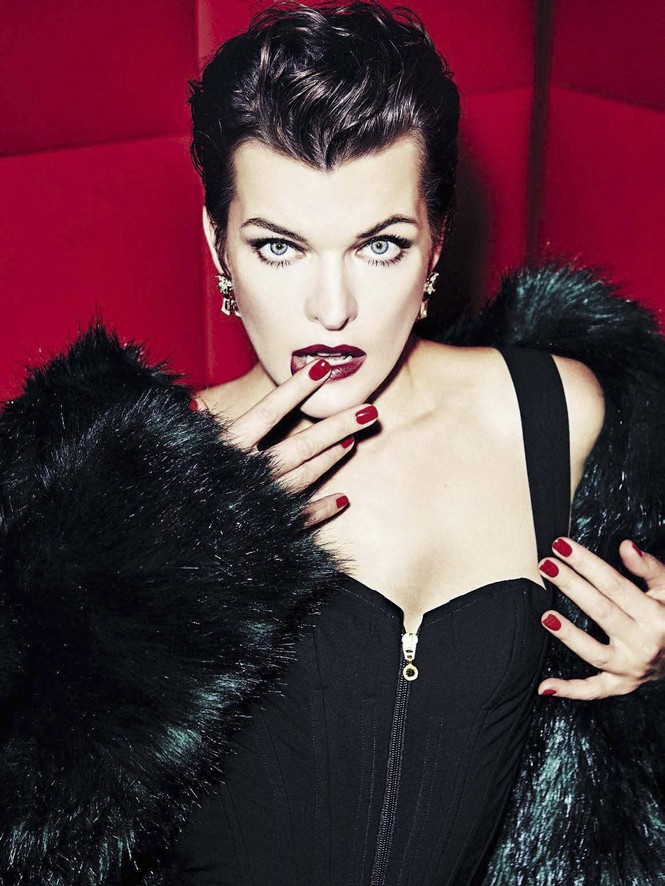Milla Jovovich, Resident Evil, Vùng đất quỷ dữ - ảnh 2