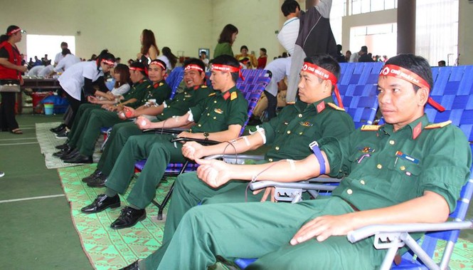 Chủ Nhật Đỏ 2017, Báo Tiền Phong - ảnh 9