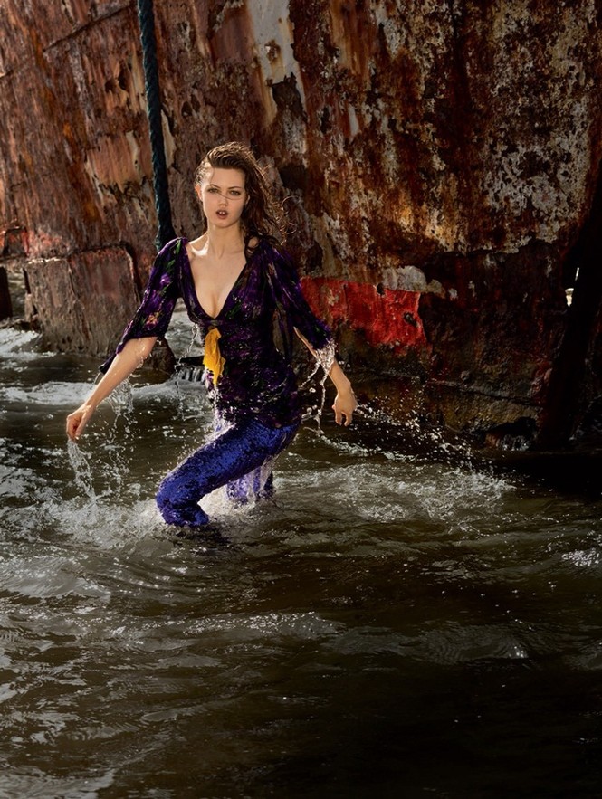 Nàng mẫu cá tính Lindsey Wixson chân dài eo thon trên biển - ảnh 14