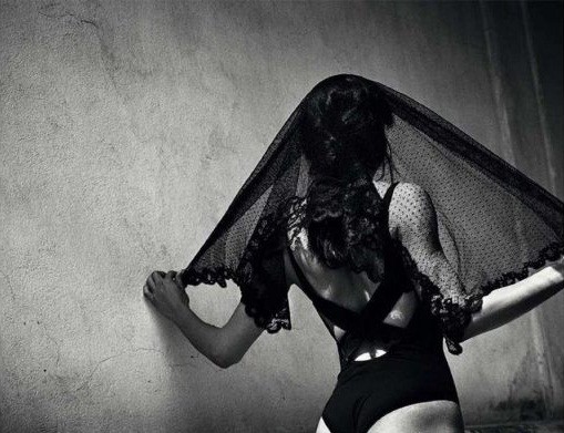 Quý cô độc thân Adriana Lima siêu quyến rũ - ảnh 10