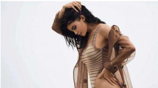 Hot girl 19 tuổi nhà Kim Kardashian khoe ba vòng ‘đồng hồ cát’ - ảnh 8