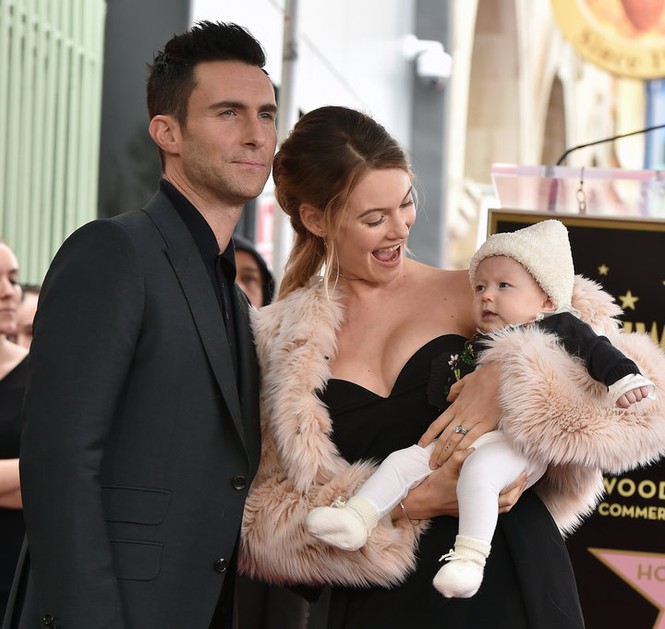 Sau sinh 1 năm, thiên thần nội y Behati Prinsloo đang mang bầu con thứ 2 - ảnh 2
