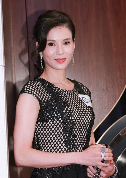‘Tiểu Long Nữ’ Lý Nhược Đồng trẻ đẹp rạng ngời ở tuổi tứ tuần - ảnh 3