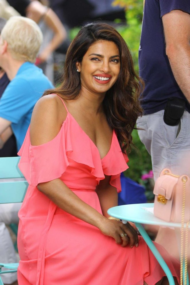 Hoa hậu thế giới Priyanka Chopra - ảnh 36