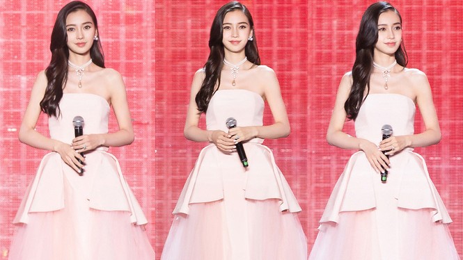 Angelababy bất ngờ gợi cảm khoe đường cong rực lửa - ảnh 22
