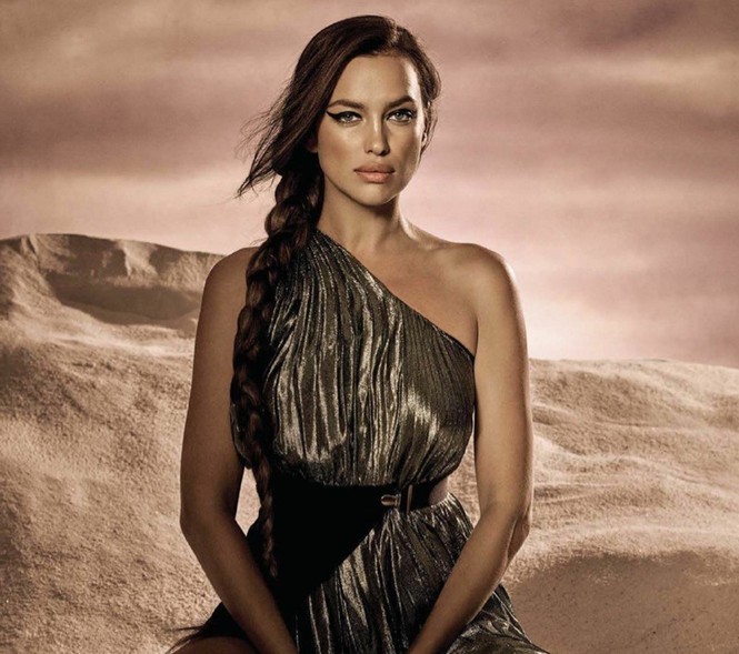 Đường cong hoàn hảo mê hoặc của ‘nữ hoàng sa mạc’ Irina Shayk - ảnh 6