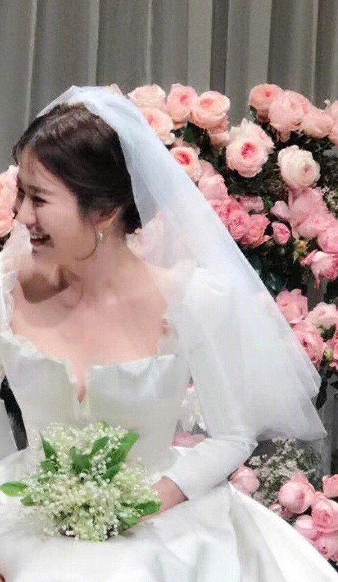 đám cưới Song Hye Kyo - Song Joong Ki, hôn nhau - ảnh 10