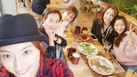 Kim Hee Sun - ảnh 9