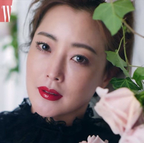Biểu tượng nhan sắc xứ Hàn Kim Hee Sun quá đỗi trẻ đẹp - ảnh 7