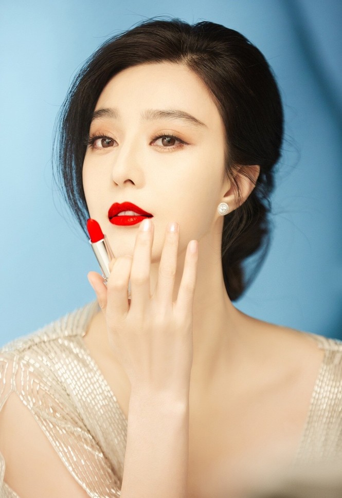Phạm Băng Băng quyến rũ mê hồn ‘mở hàng’ Harper’s Bazaar 2018 - ảnh 11
