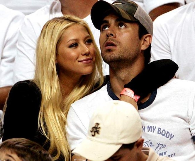 Enrique Iglesias và ‘công chúa quần vợt’ Anna Kournikova đón cặp sinh đôi - ảnh 4