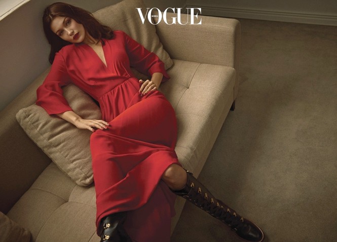 Say đắm nhan sắc gợi tình của 'chân dài' Bella Hadid - ảnh 1