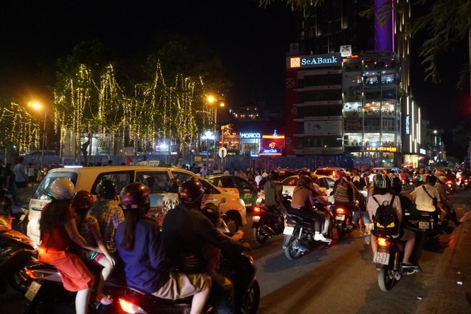 Việt Nam bước sang năm mới 2018 - ảnh 64