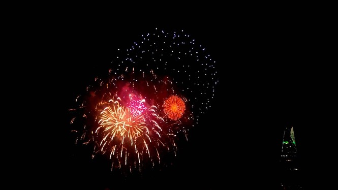 Việt Nam bước sang năm mới 2018 - ảnh 8