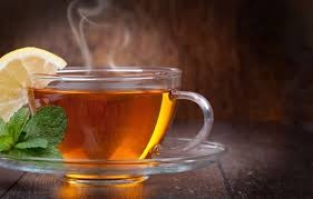 Mùa đông, chuyên gia dinh dưỡng nói gì về tác dụng của trà nóng? - ảnh 1