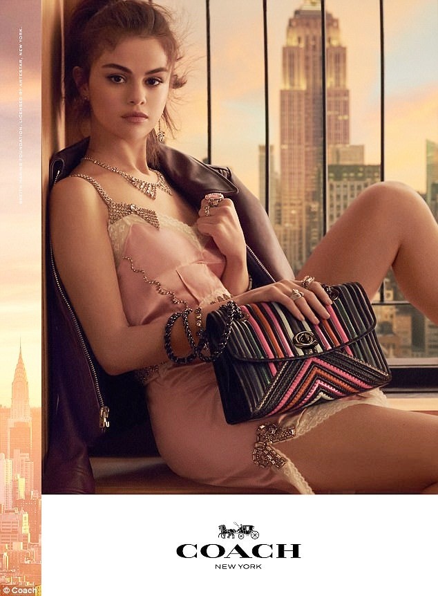 Selena Gomez xinh đẹp quyến rũ mê mẩn - ảnh 16