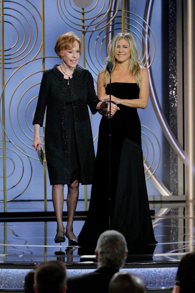 Sao nữ ’50 sắc thái’ lén nhìn Angelina Jolie phớt lờ Jennifer Aniston - ảnh 6