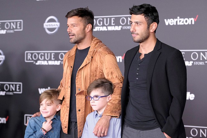 Ricky Martin kết hôn đồng tính với người tình kém 13 tuổi - ảnh 7