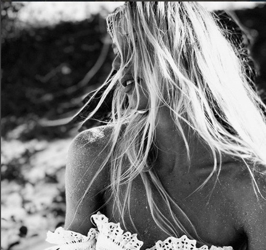 Candice Swanepoel thiết kế áo tắm - ảnh 7