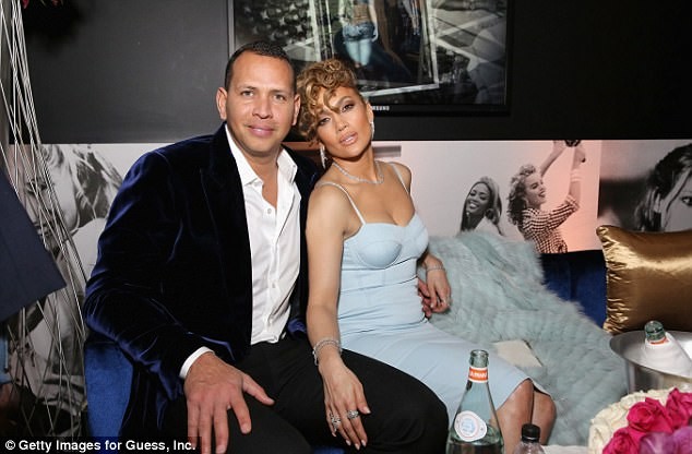 Jennifer Lopez - ảnh 19