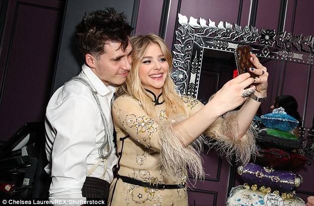 Brooklyn Beckham Chloe Moretz - ảnh 1