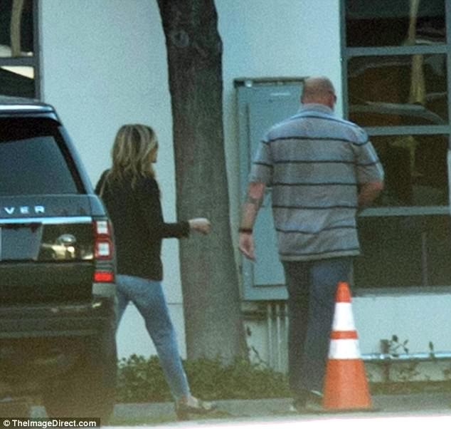 Jennifer Aniston chia tay Justin Theroux - ảnh 8