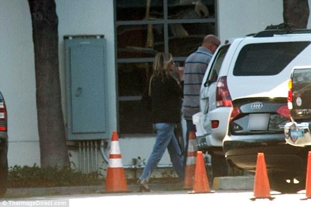 Jennifer Aniston chia tay Justin Theroux - ảnh 9