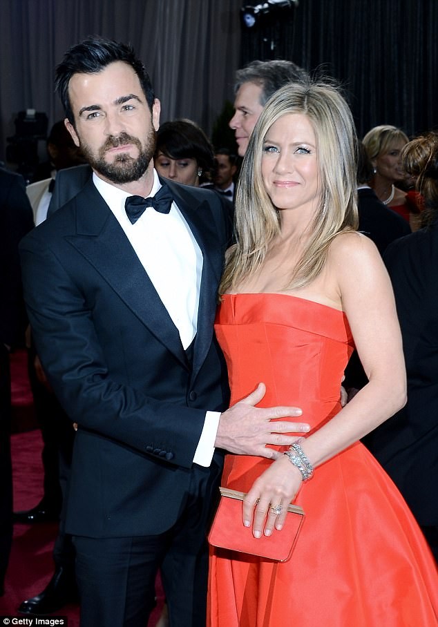 Jennifer Aniston Brad Pitt Justin Theroux - ảnh 3