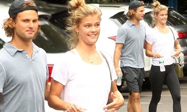 Nina Agdal bạn trai mới - ảnh 12