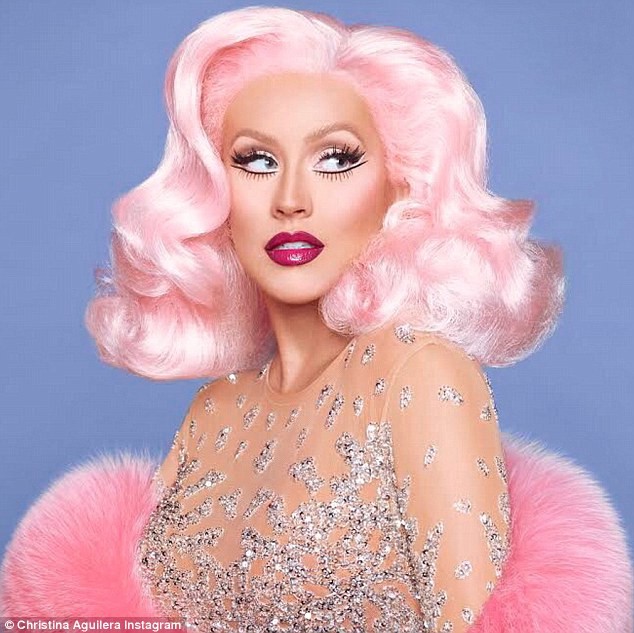 Christina Aguilera mặt mộc - ảnh 12