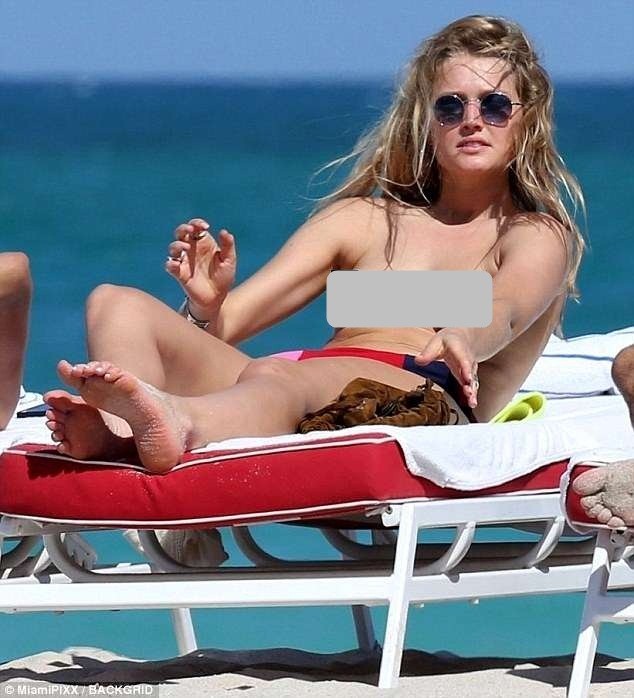 Toni Garrn áo tắm - ảnh 7