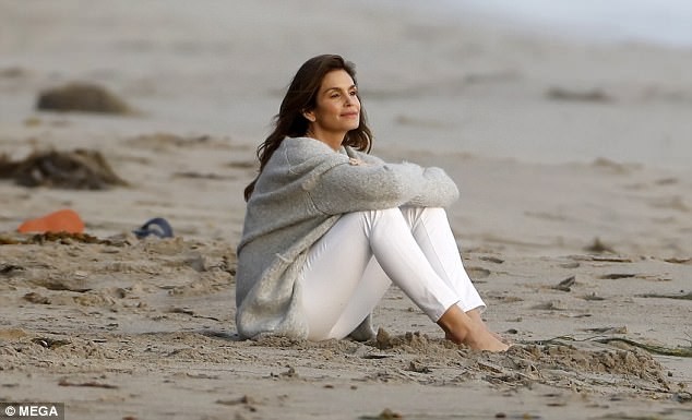 siêu mẫu huyền thoại Cindy Crawford - ảnh 9