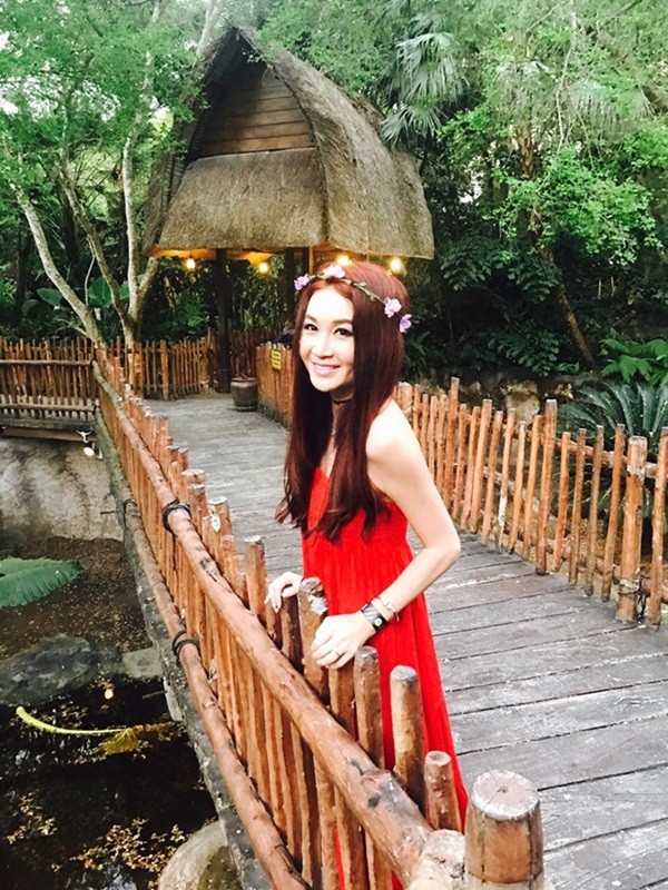 Ôn Bích Hà hâm nóng tình yêu bên chồng - ảnh 9